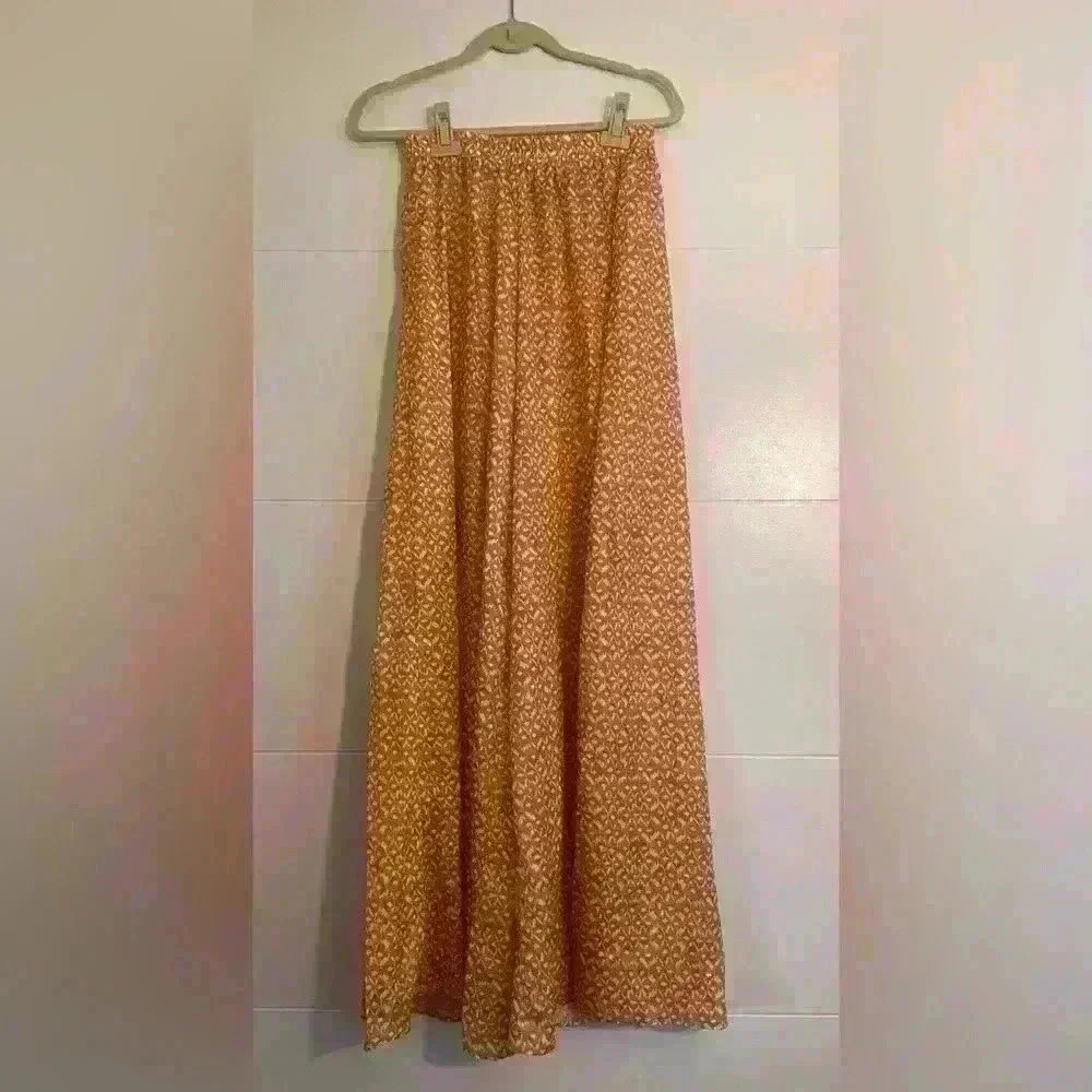 Wide Leg Flowy Pants | Pretty Little Thing | Size 4